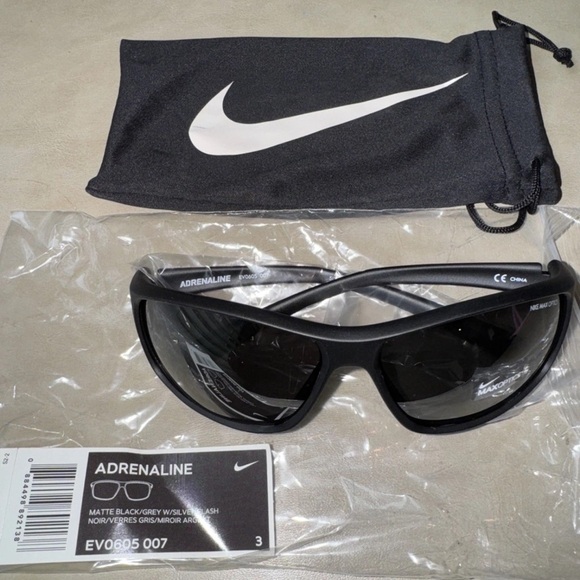 Mens Nike Adrenaline Sunglasses EVO605-007 Matte Black/Grey w/ Silver Flash Noir - Picture 7 of 7